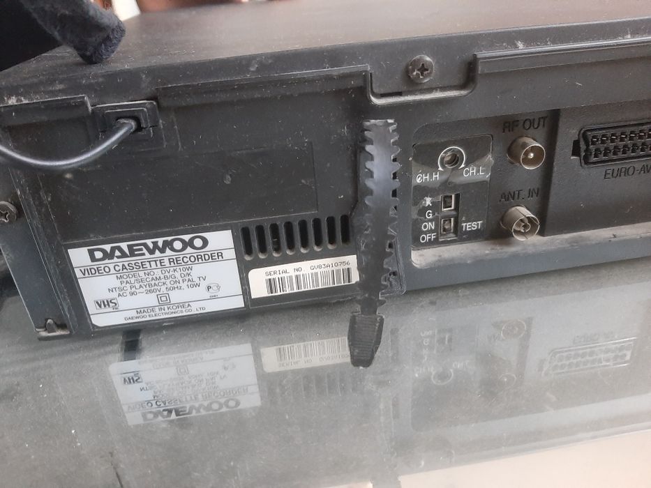 Продам відеомагнітофон Daewoo