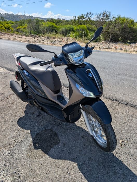 Scooter Piaggio Medley 125
