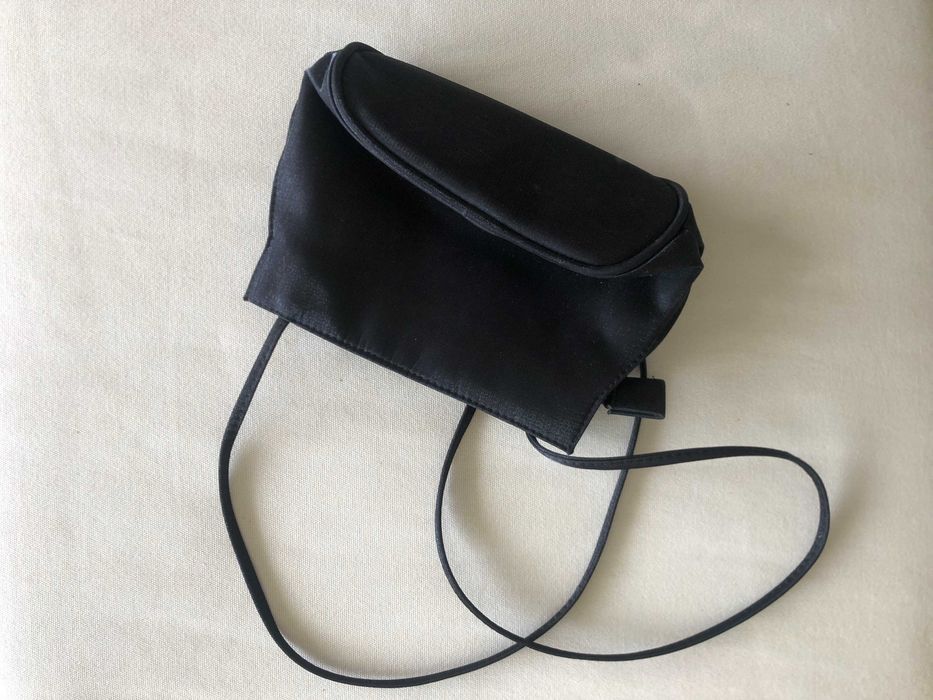 Mala preta de cerimonia