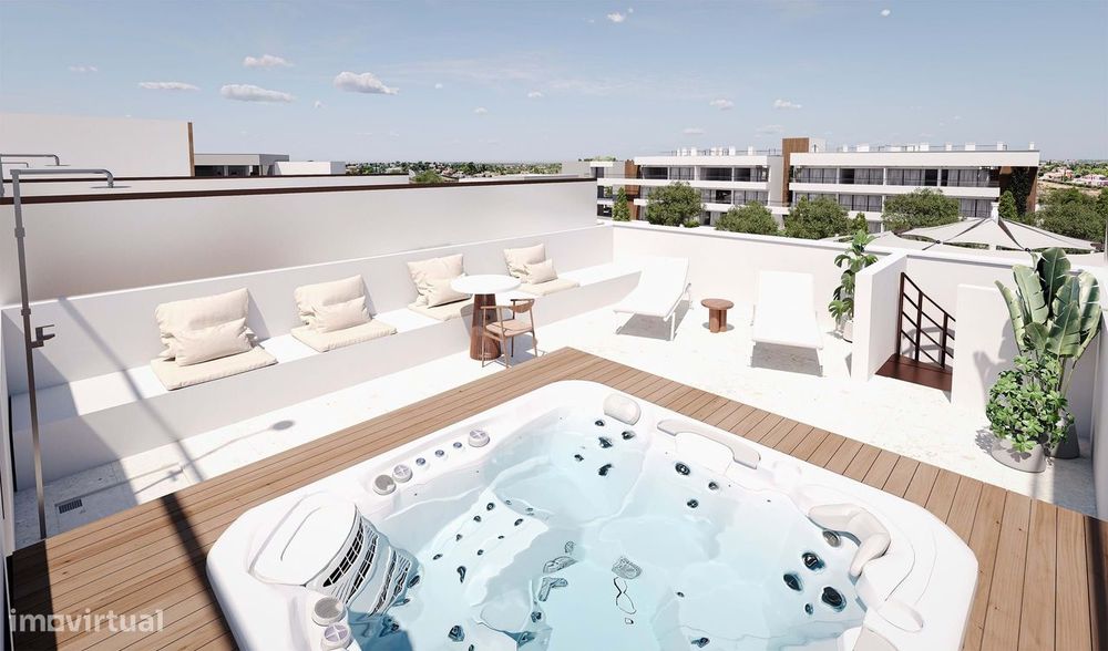 Studio Apartment with Rooftop Terrace and Jacuzzi | The Court, Ca