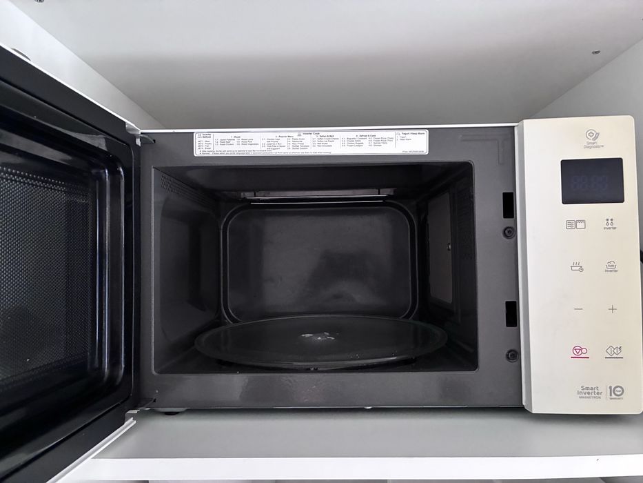 Microondas seminovo LG