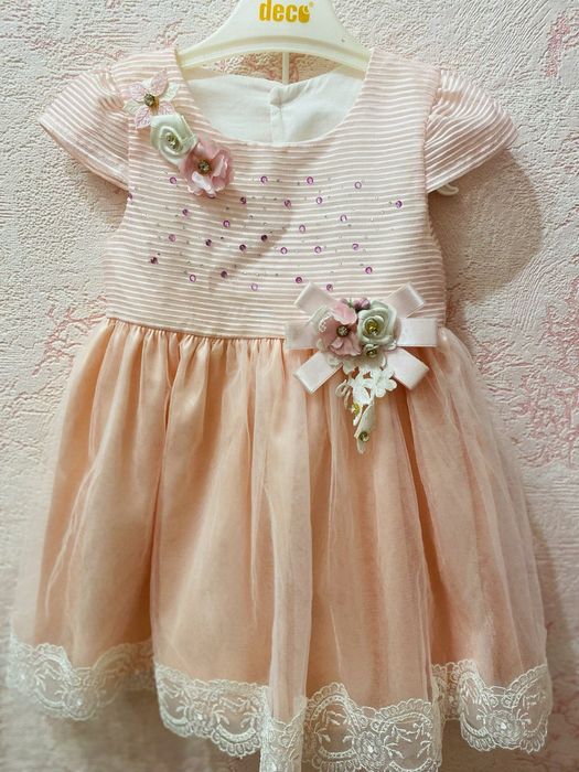 Сукня для дівчинки