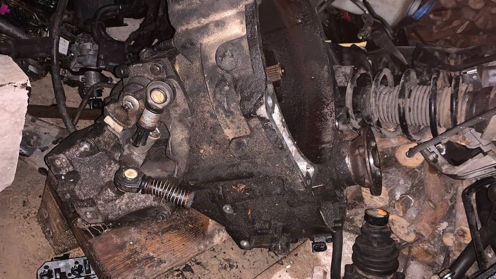 Коробка 1.9 тді 6 ст