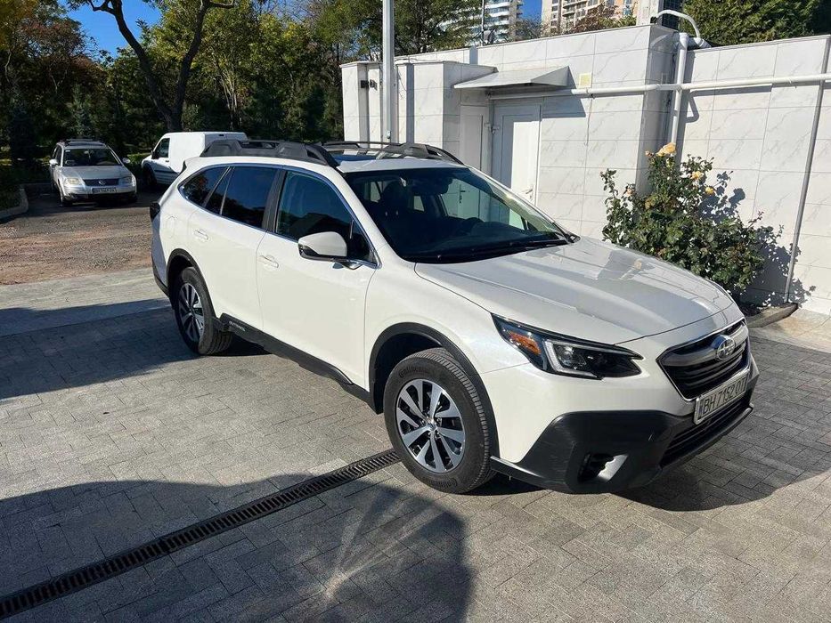 Subaru Outback 2020 не битая, первый владелец