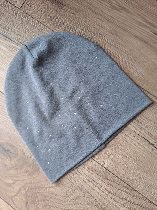 Czapka damska wiosenna