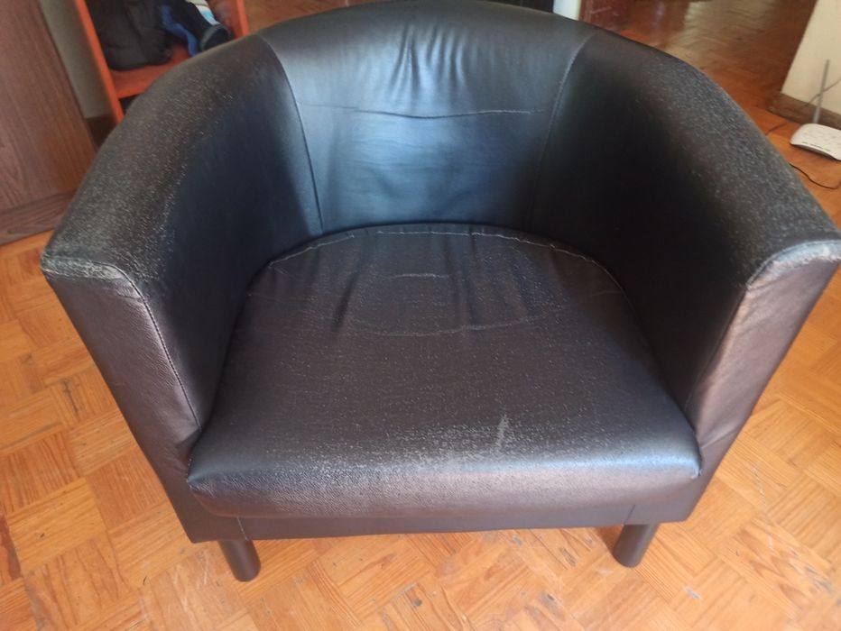 Poltrona IKEA preta