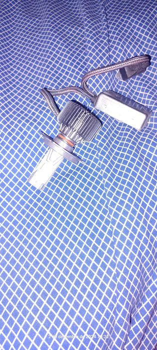 Led h4  usada so maximos e 2 niken