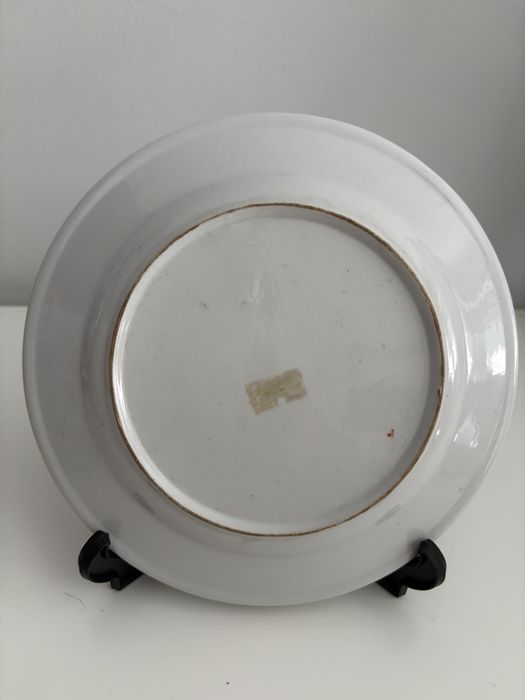 Prato de porcelana de exportação Qianlong da Dinastia Qing