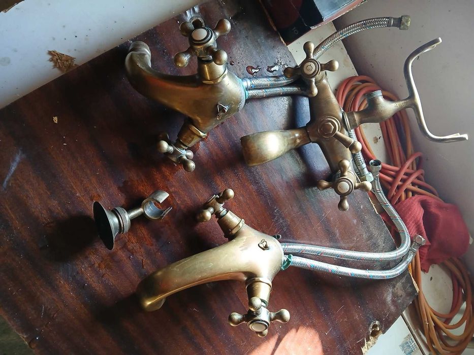 15 Torneiras em bom estado