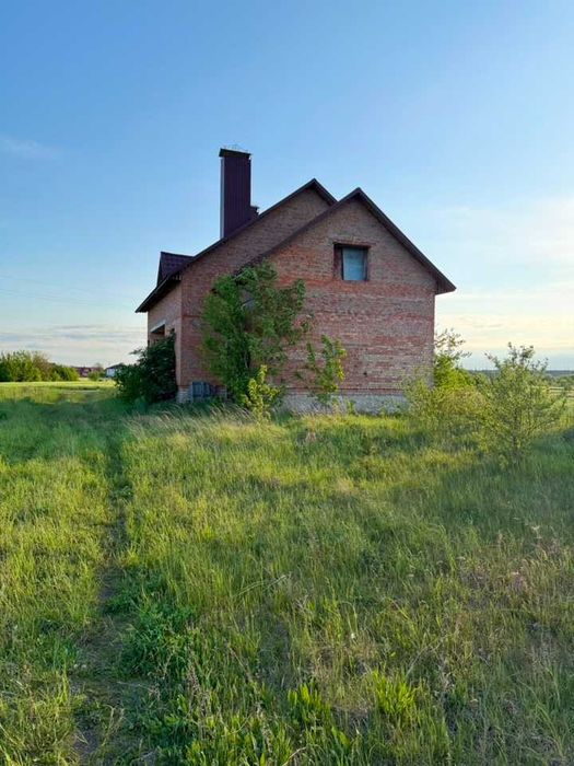 Продаж будинку с. Великі Млинівці