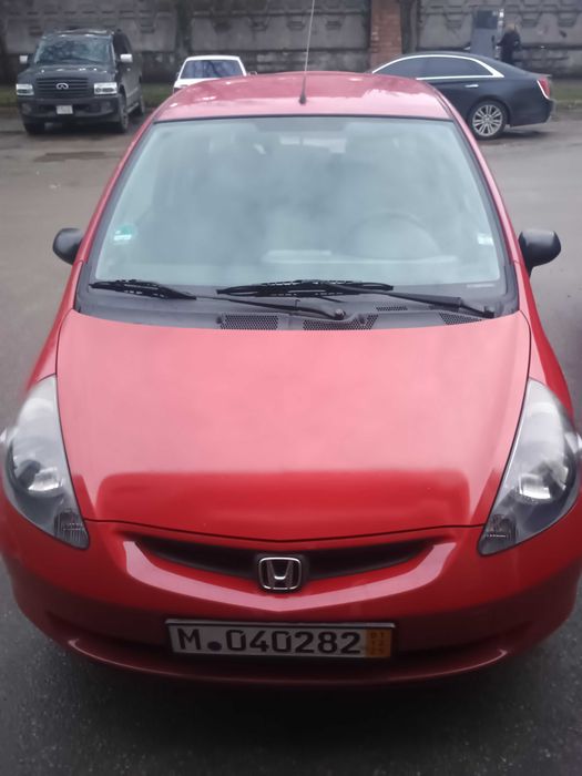 Хонда Джаз автомобіль 2004