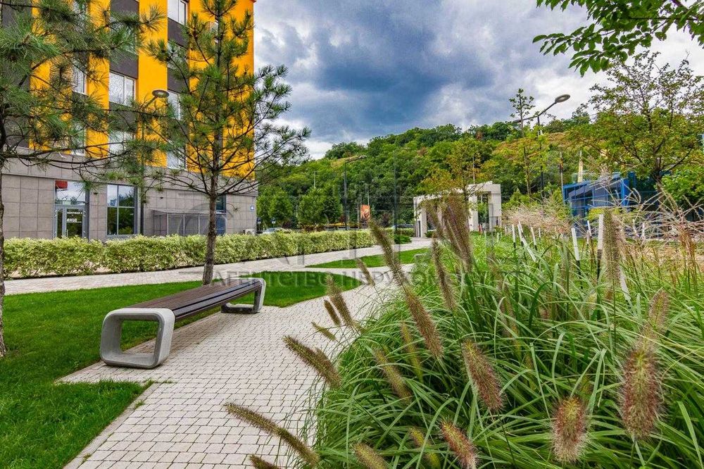 Продаж квартири, ЖК Світло Парк, Наддніпрянське шосе, Голосіїво