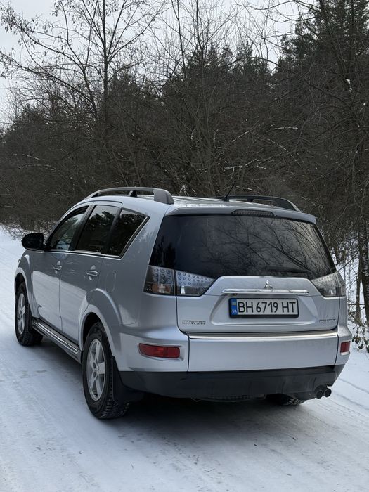 Продам Мітсубісі Аутлендер 2011 року 2.2 дизель