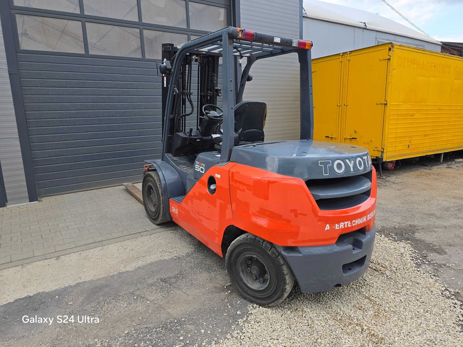 Wózek widłowy Toyota 8FD50