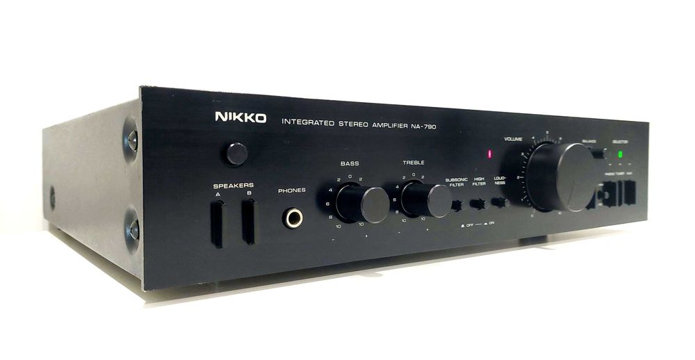 Amplificador japonês NIKKO NA-790 (2x55w)*