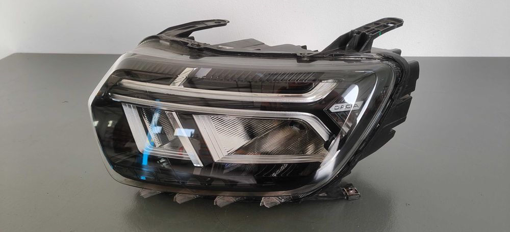 Lampa Przod Full Led Dacia Duster II 2 Lift Bj:21- Europa