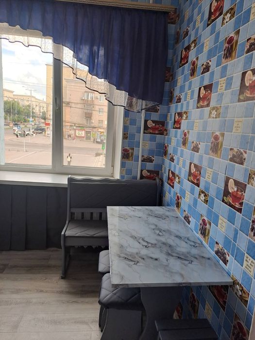 1 комнатная квартира в центре, р-н Металлургов Вознесеновский