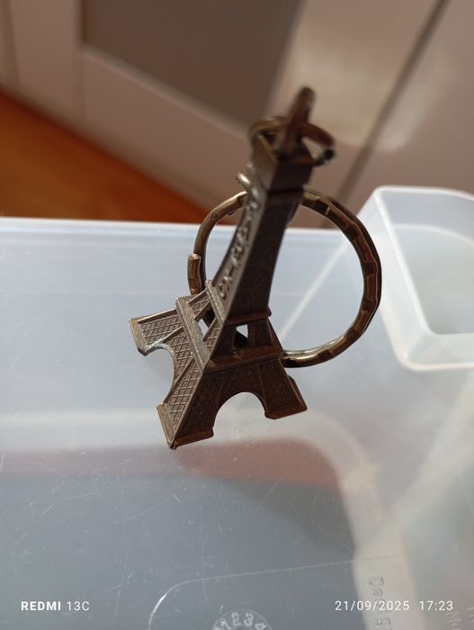 Porta chaves torre Eiffel