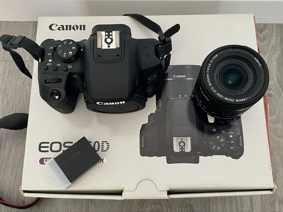 Canon EOS 850D + Objetiva Canon EF-S 18-55mm