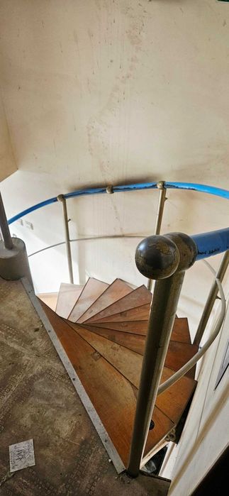 Schody spiralne kręcone przemysłowe/warsztatowe