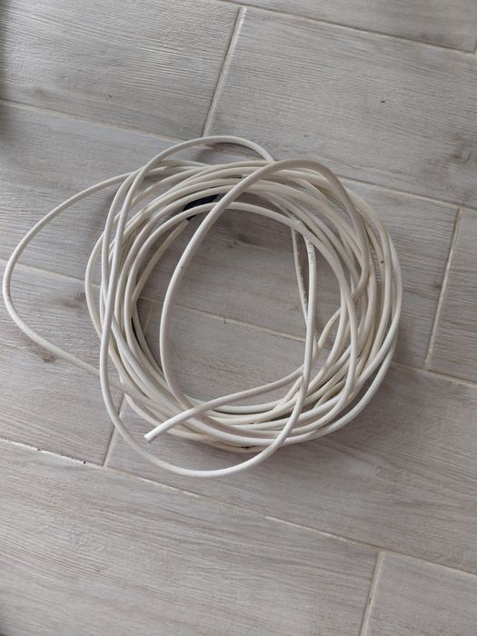 Кабель.    новий