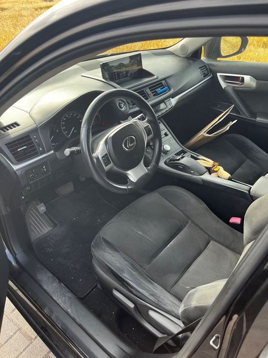 Lexus CT 200h495017399808184322