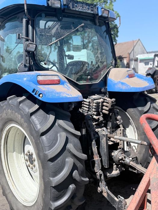 New Holland TS100a