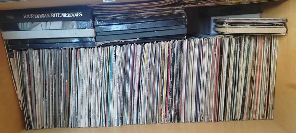 Płyty winylowe duże, do kolekcji lub do dekoracji 700sztuk