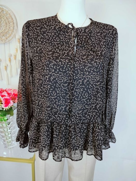 Czarna elegancka bluzka Reserved w rozmiarze S 36 z długim rękawem