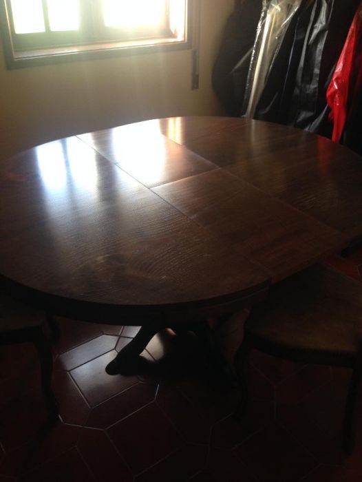 Mesa de sala de jantar