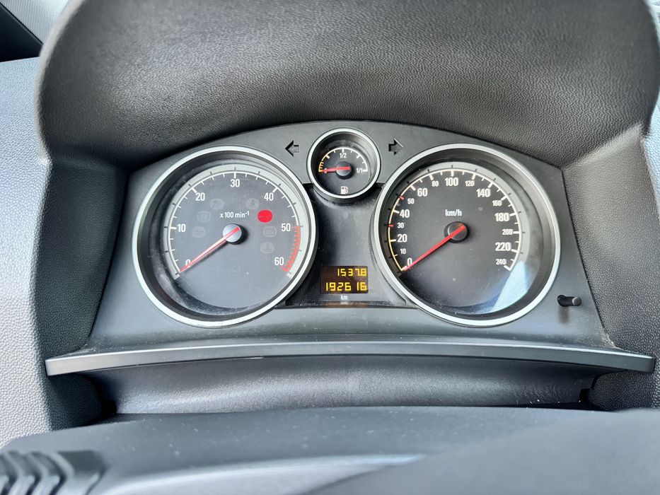 Продам Opel Zafira B