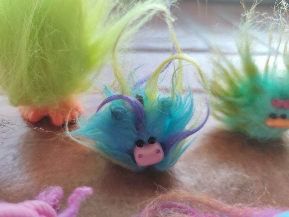 Vendo conjunto bonecos para lápis