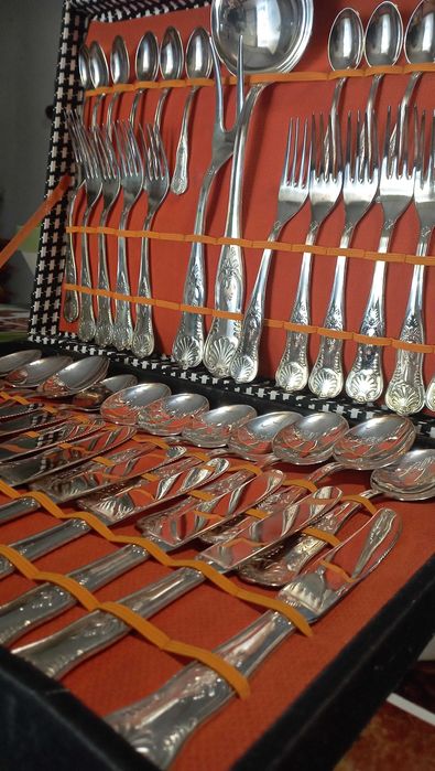 Conjunto de talheres banhado a prata