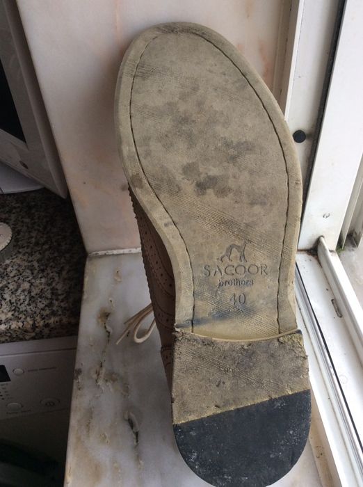 Vendo sapatos homem sacoor em pele