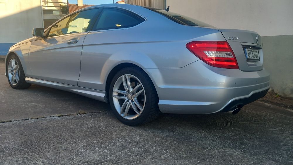 Mercedes Benz C220 CDI COUPE AMG