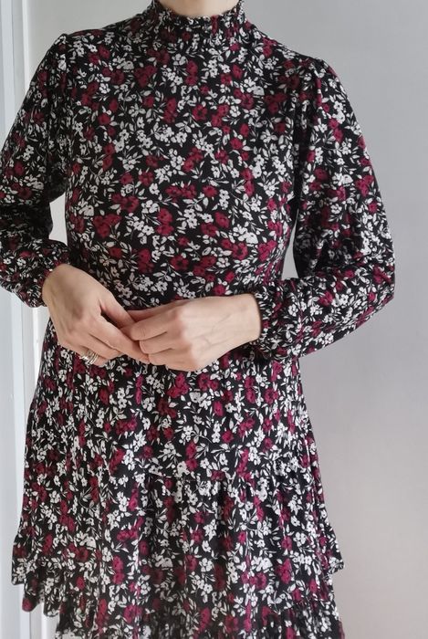 F&F sukienka 38 M z wiskozy romantyczne kwiaty