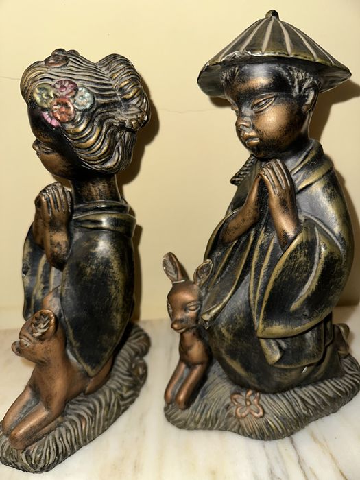 Par de Estatuetas Orientais Decorativas – Estilo Zen