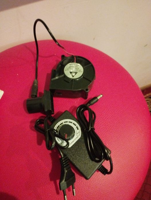 Продам кулер улитка 12 вольт с блоком питания