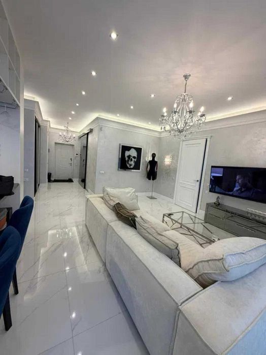 Дизайнерська кв ЖК Смарагдовий генератор  залізничний вокзал Шаповала