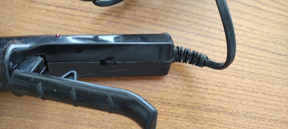 Placa de cabelo alisadora - nova