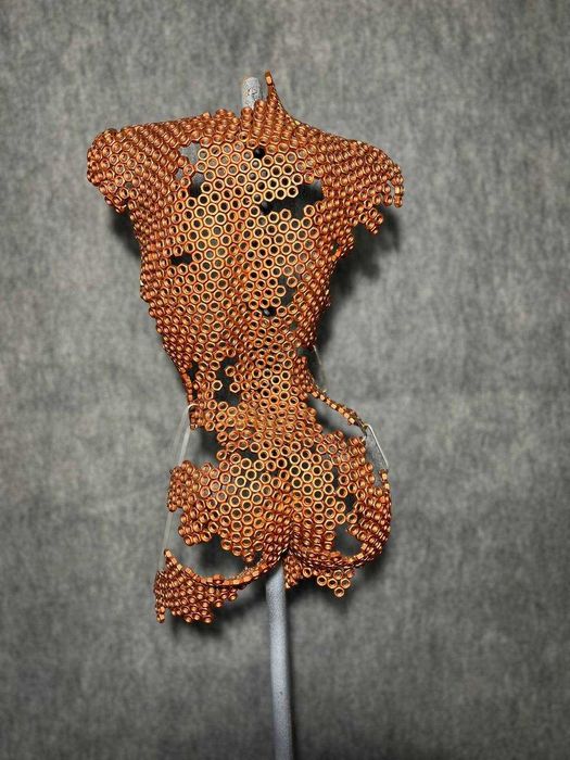 Декоративна фігура із гайок М8 (повністю ручна робота)