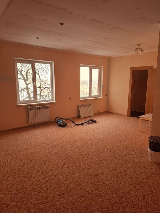 Продаж ! Макарів . Будинок 205 м2 . ГАЗ .Набережна вул.