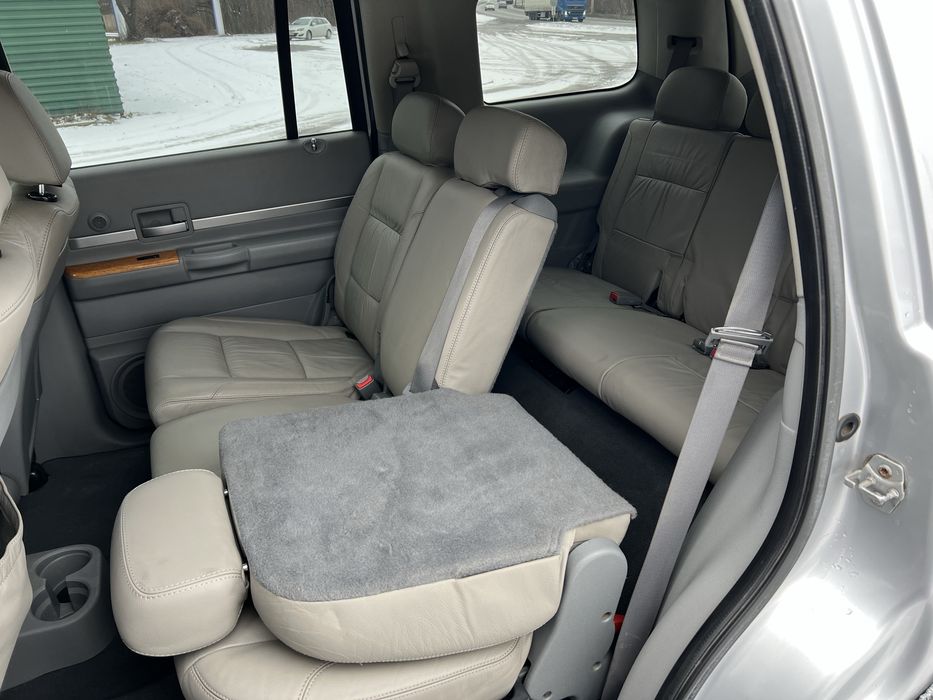 Chrysler Aspen рамный полный привод 8мест