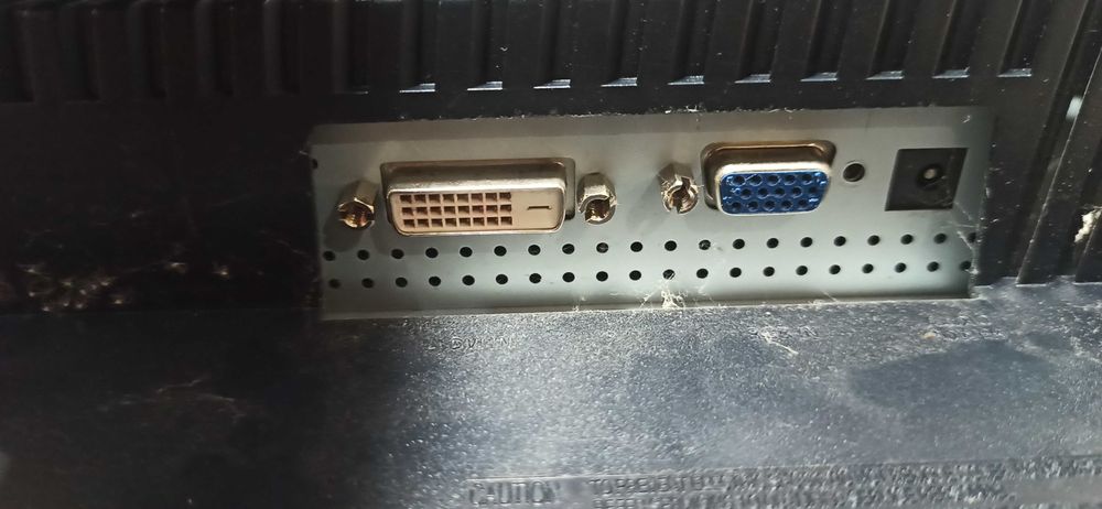 Продам монитор SAMSUNG 225BW