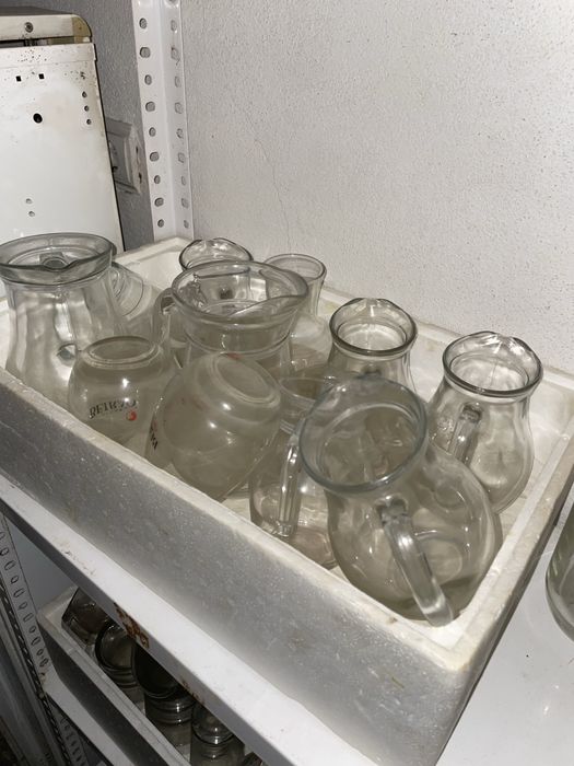 Copos e jarros restaurante