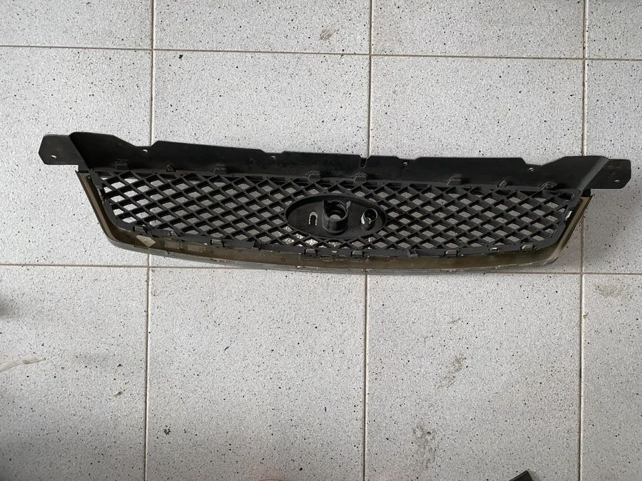 Grelha Frontal Ford Focus - 2004 / 2011 - G389