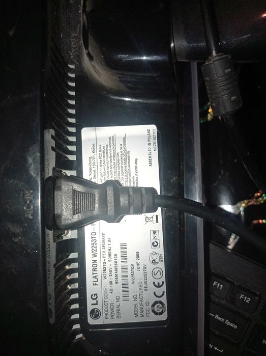 Монітор 22" LG Electronics W2253TQ-PF Black