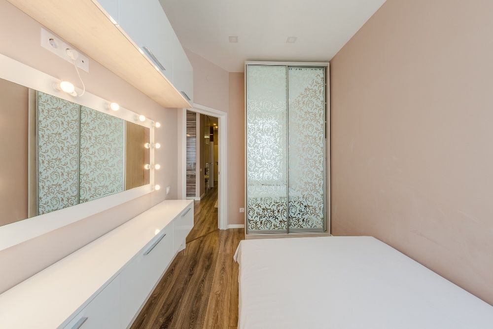 Оренда подобово  біля метро Вокзальна в ЖК Елегант на жилянській,118