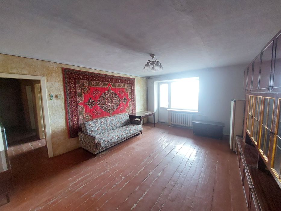 Продажа / обмен 2 комн Космонавтов / Херсонское шоссе  Площадь Победы