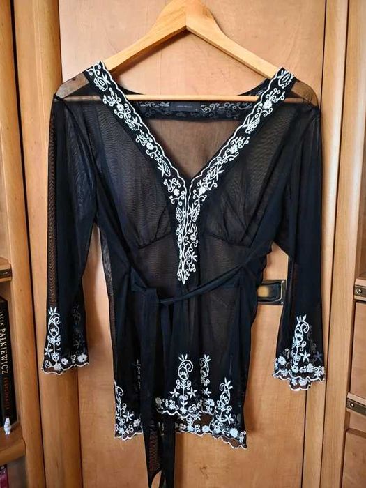 Czarna transparentna bluzka boho